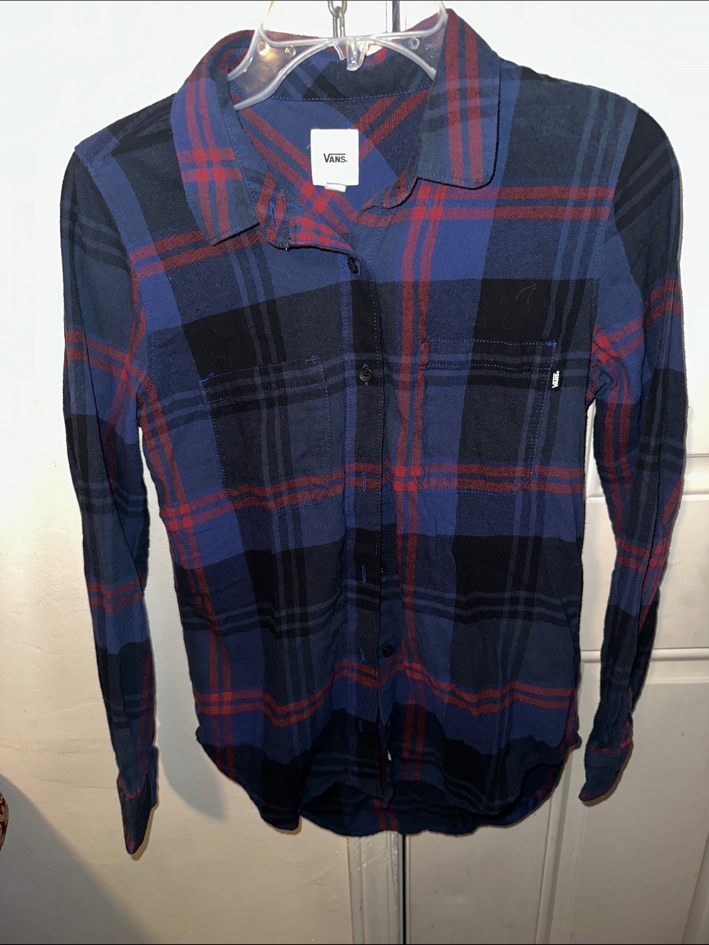 Vans Men's Navy, Black & Red Plaid Button-Down Shirt p2p 18 x L 23